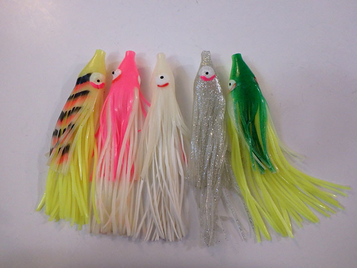  HCHinn Plastic Squids jigs Saltwater Baits Salmon Lures  Fishing Lures Squid Trolling Deep Drop Lights Glow in Dark Halibut Rig with  Hooks Octopus 2pcs : Sports & Outdoors